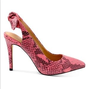 BCBGENERATION SLINGBACK PUMPS